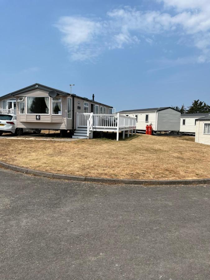 Beautiful Caravan In Trecco Bay! 74 Sycomore Bridgend  Exterior foto